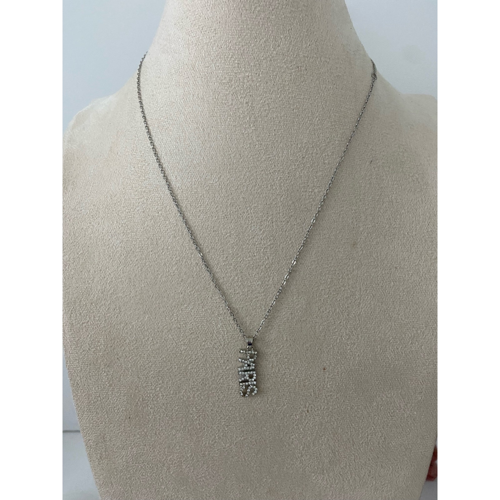 Paris Pendant Necklace 8$